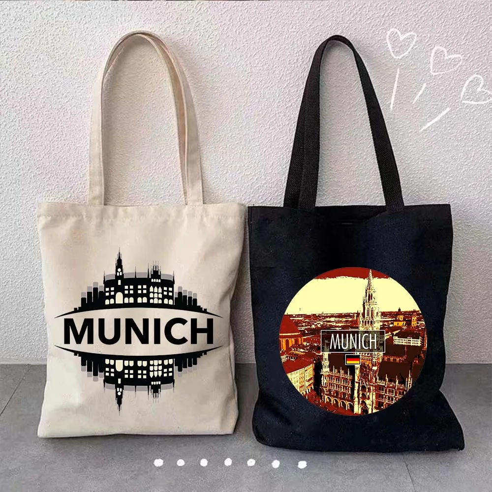 Berlino monaco germania mappa Love Heart Flag Coat of Arms Marienplatz Bavaria German Girl punti di riferimento Canvas Tote Bag Fashion Handbag