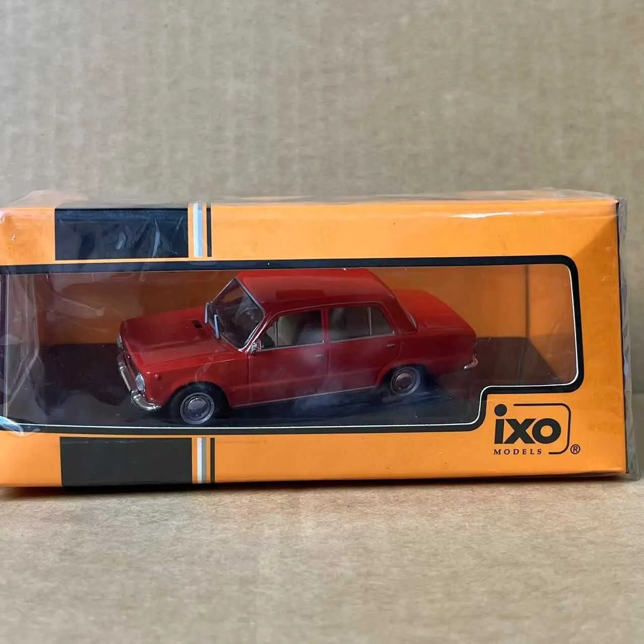 IXO 1/43 Scale LADA 1200 1970 Alloy Car Model Diecast Toys Collection Ornaments Souvenir Toys