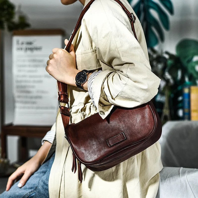 Original Cowhide Top Layer Women's Wide Shoulder Belt Messenger Bag Wide Bottom Versatile Leather Simple Shoulder Bag Armpit Bag