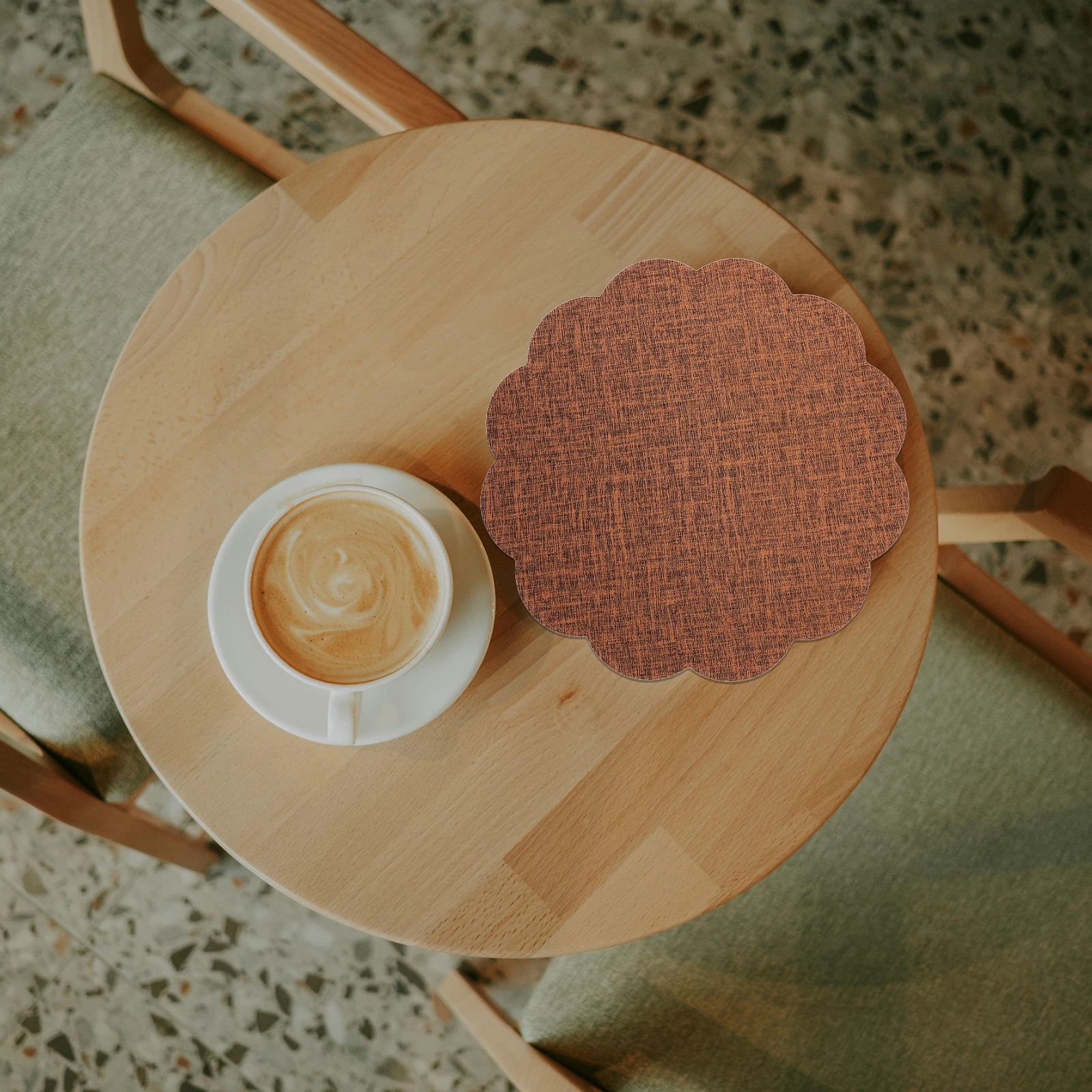 

Waterproof Oil-Resistant Placemat Flower Shape Table Mat Modern Kitchen Dining Accessories Reusable Place Mats