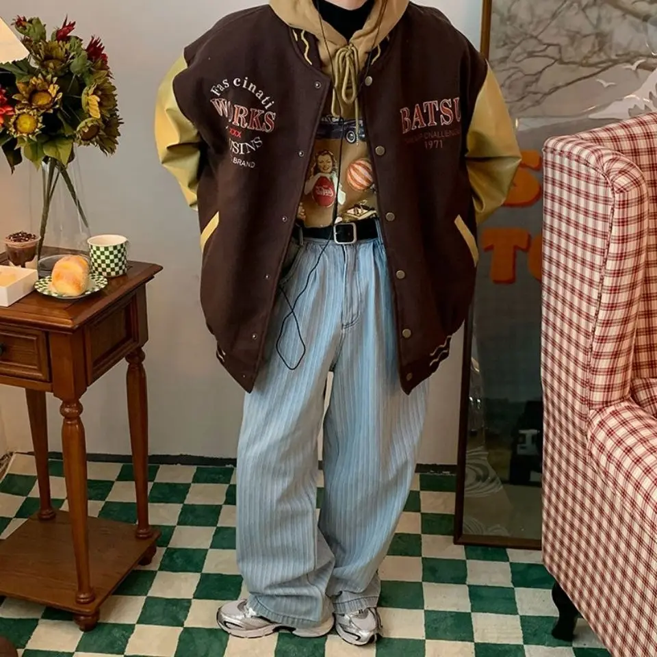 ​ ​ 2025 빈티지 야구 점퍼 유니섹스 PU 가죽 자수 레터링 가을 봄 미국 레트로 오버사이즈 애슬레저 아우터 ​ ​