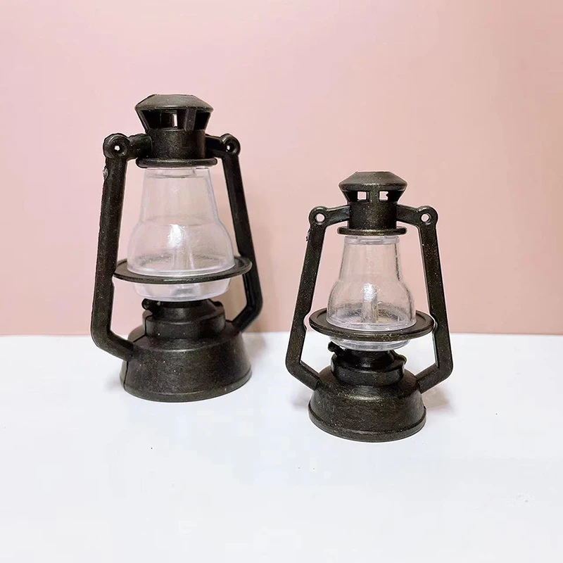 1:12 1:6 Scale Pretend Play Miniature Oil Lamp Dollhouse Accessories Mini Kerosene Lantern Doll House Decor Scene Ornaments