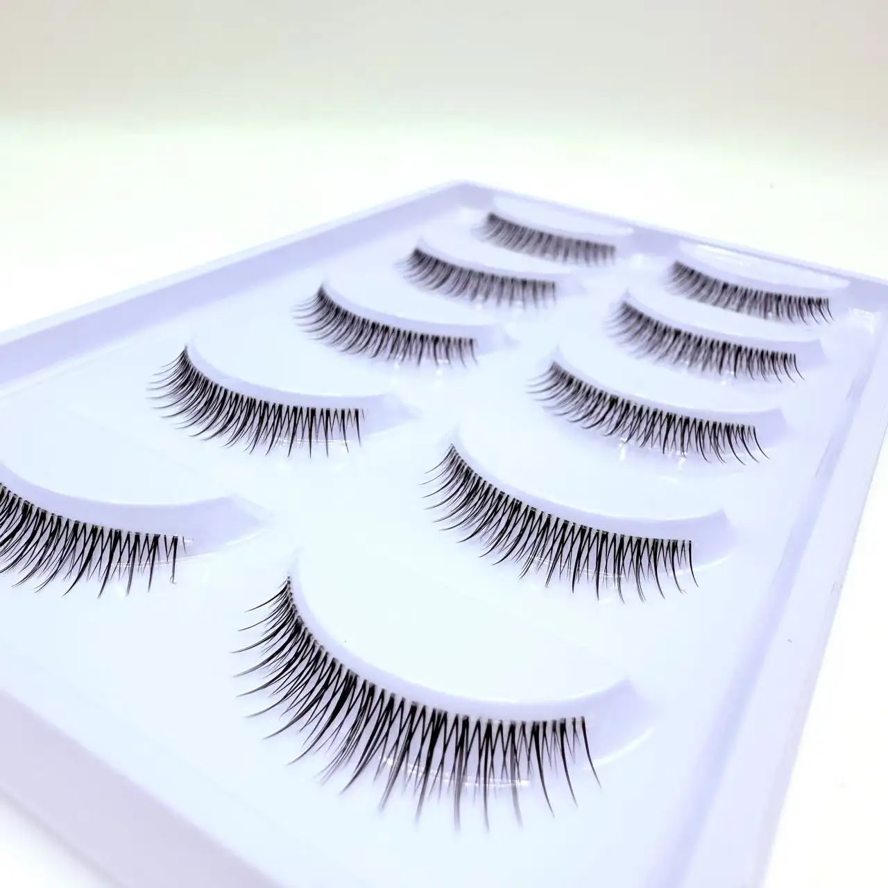 ขนตาปลอมแบบนิ่มและเป็นธรรมชาติ 5 คู่  ฐานใส ขนตาแบบเส้น