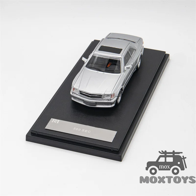 Rhino Model RM 1:64 MB 560 SEC C126 Diecast Model Car