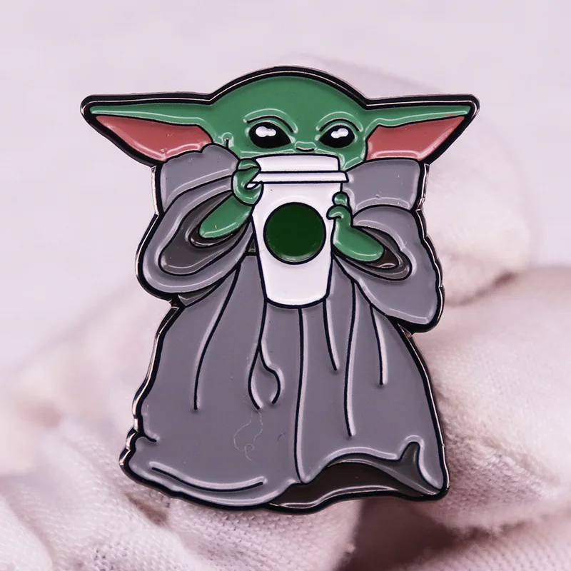 

Creative Yoda Brooch Cartoon Cute Master Yoda and Coffee Lapel Pins Fashion Clothing Small Accessories Jewelry Gifts for Girls