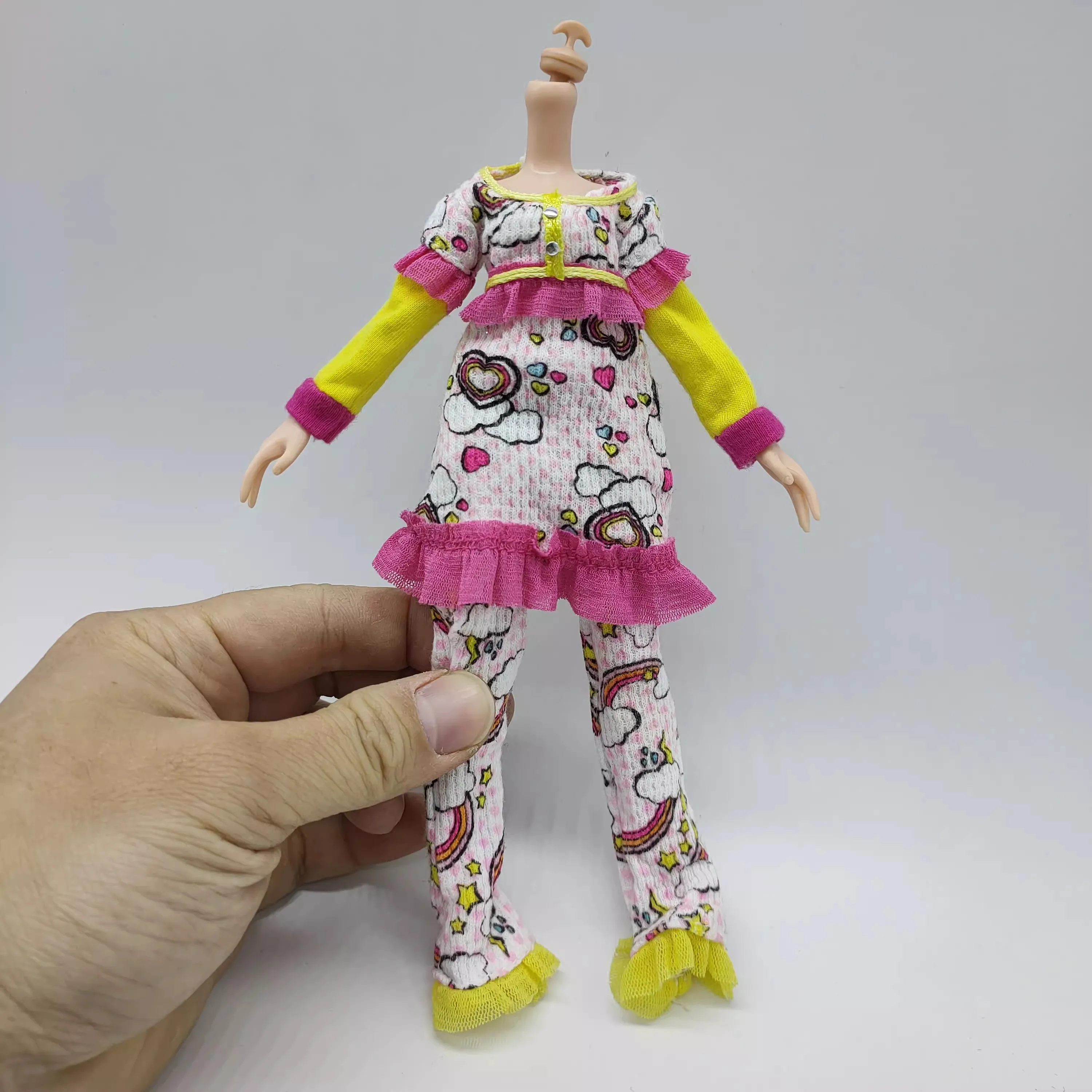 original monsters high school clothes pants skirt winxs club without body DIY Doll  huanlego girl Doll House Children Gifts