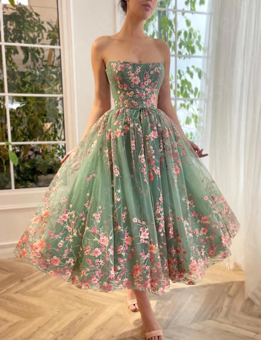 Customized 2025 New Sage Prom Dresses Short Wedding Party Dresses Lace Strapless Evening Gowns Mid Calf Length Contrast Color