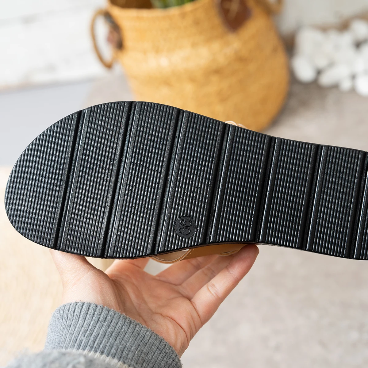 Ladies Fashion Sandals Gold Chain Decoration Comfortable Slip On Flat Bottom Slippers Women's Footbed Casual Summer Shoes image 6