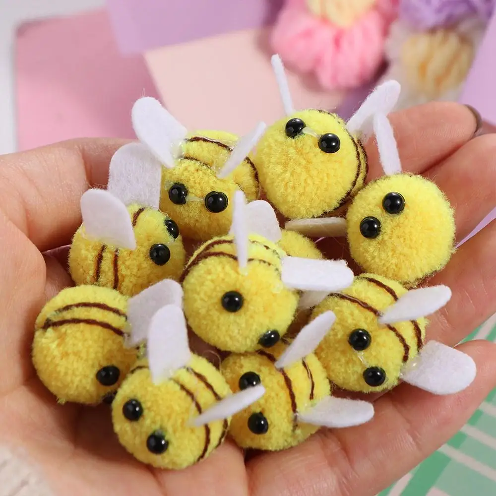 10pcs Handmade Material Yellow Wool Felt Little Bee Creative Felt Ball Artificial Bees Crafts Cute Mini Bee Clothing Decor