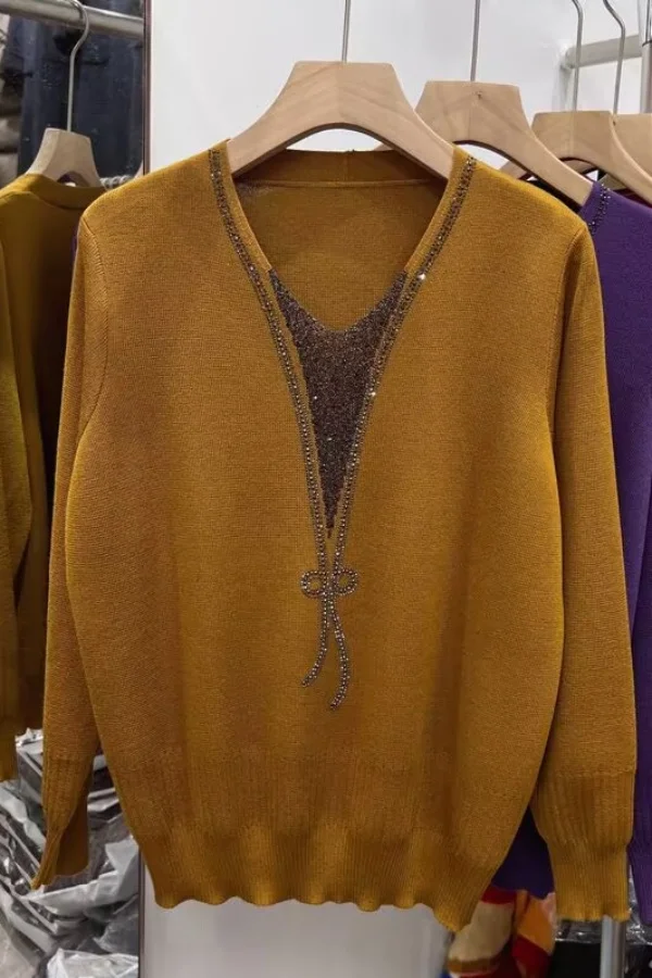 

Elegant Senior Women's Knitted Sweater Tops for a Slim and Stylish Look