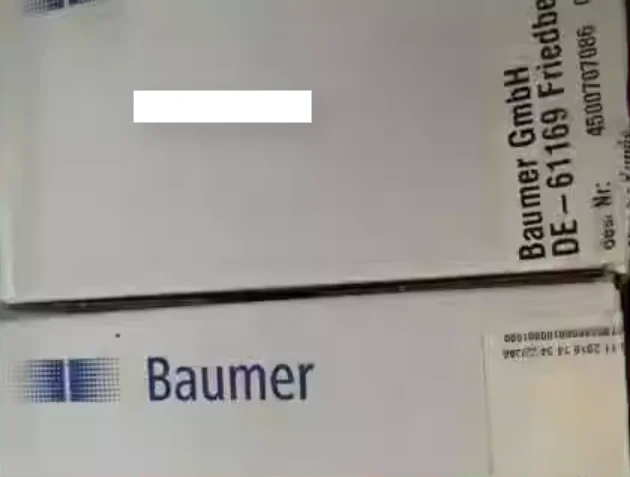 

New original Baumer laser sensor CH-8501 OADM20I4570/S14C