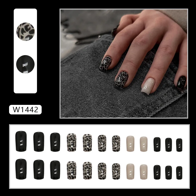 24pcs Black Leopard Print Mid-Length Square Autumn Elegant Press on Nail Artificial Cheap Decorated False Nails Girl with Charms