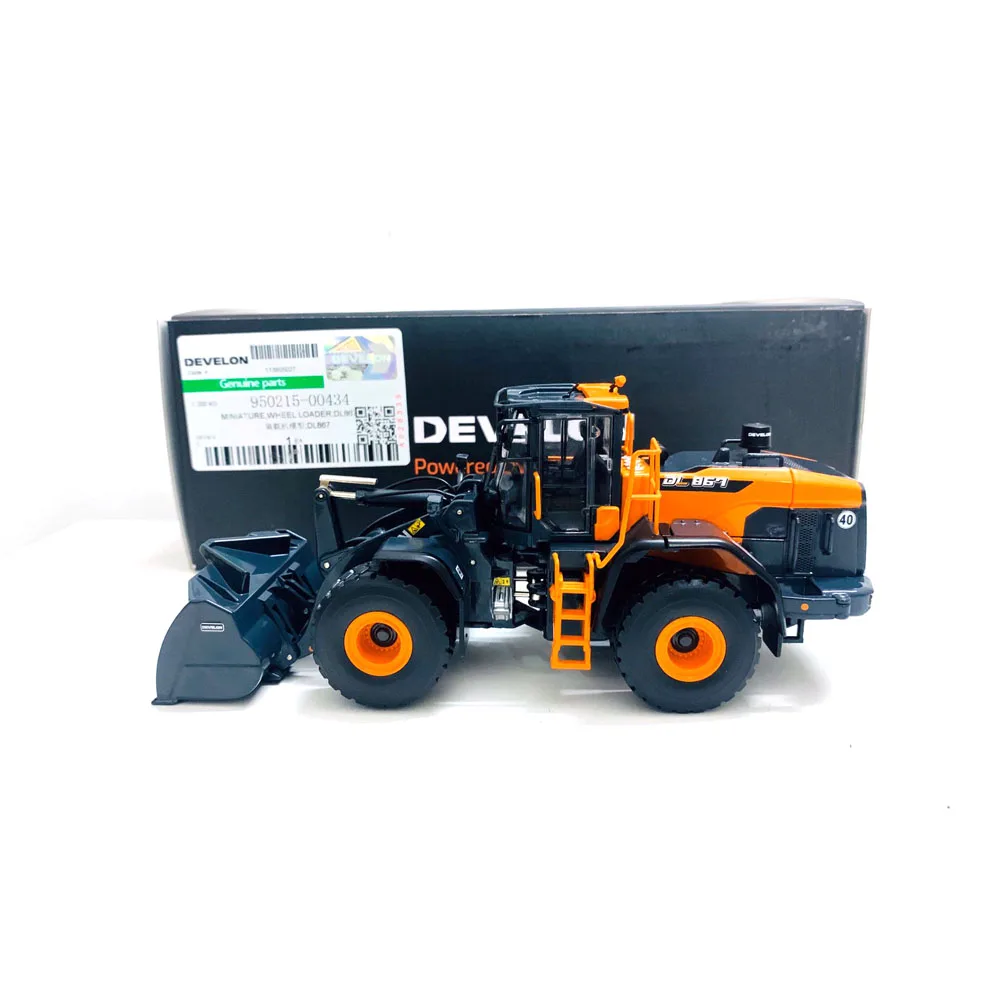 Two models to choose Develon DL867 1:50 alloy loader model, boy's birthday gift, mechanical engineering model collection