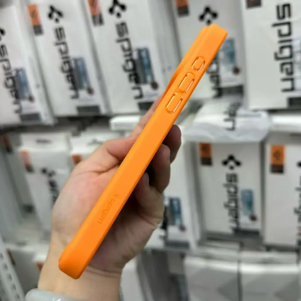 غطاء مغناطيسي شفاف Spigen لماجسيف ألترا هايبرد أكريليك لآيفون 18 16 15 14 13 12 17 برو ماكس 18Pro - 6