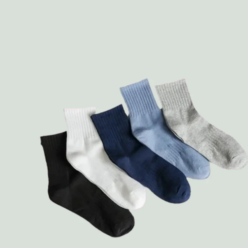 

5/10 Pairs Breathable Cotton Socks Black And White Classic Sports Men's Socks Solid Color 2024 New Socks Men's Mid-tube Socks