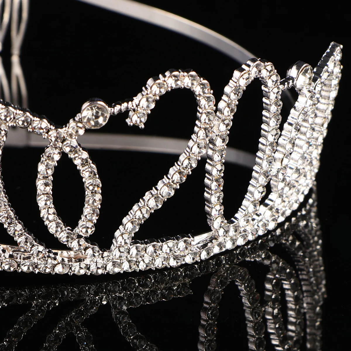 

20 Silver Number Crown Creative Birthday Headpiece Gorgeous Hair Accessory Decorative Headdress for Women Party Cake Topper