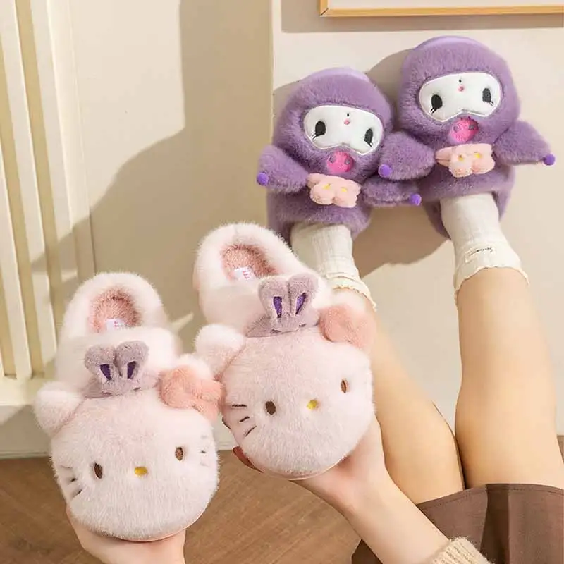 รองเท้าแตะผ้าฝ้ายลายคิตตี้และคุโรมิ น่ารัก สไตล์อนิเมะ สำหรับฤดูใบไม้ร่วงและฤดูหนาว รองเท้าการ์ตูนใส่ในบ้าน กันลื่น อุ่นสบาย เหมาะเป็นของขวัญ
