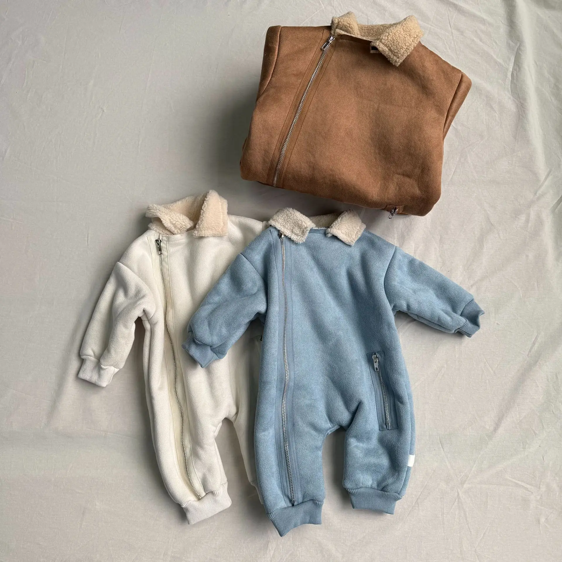 

2025 Winter New Baby Fleece Romper Solid Infant Boy Fashion Zipper Jumpsuit Plus Velvet Thick Toddler Girl Warm Clothes 0-24M