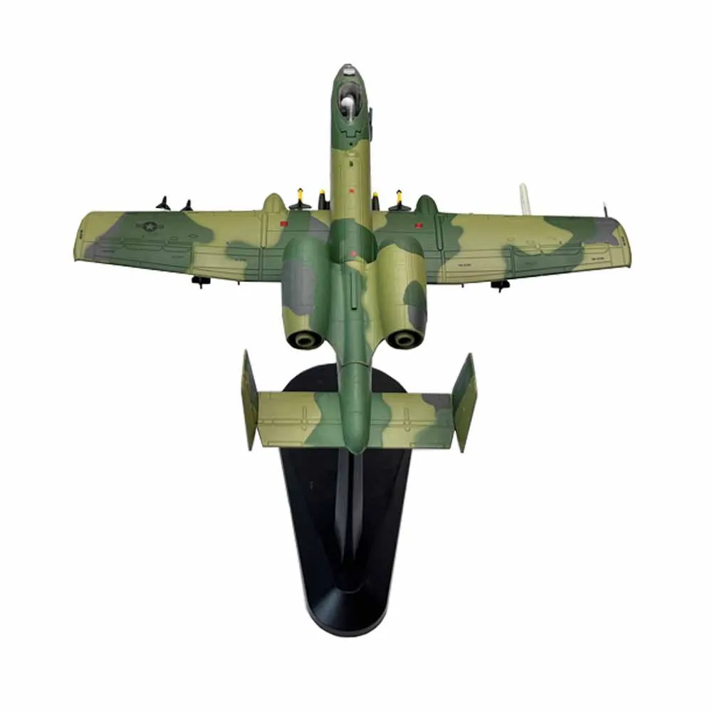

Масштабная модель самолета A-10A Warthog (1:100) с камуфляжной окраской, литая под давлением, атакующая военная модель, статическая, для декора комнаты взрослых