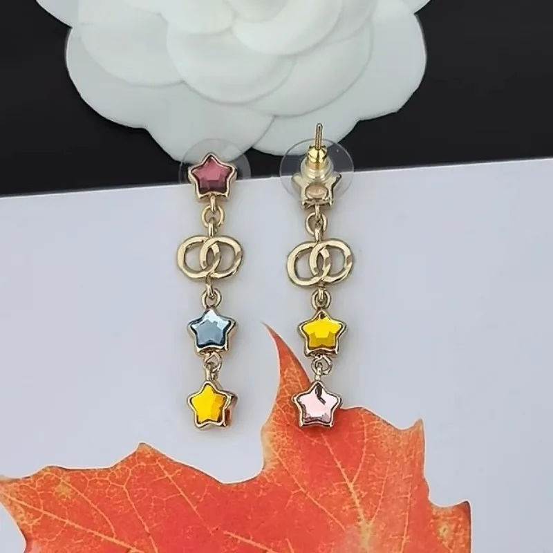 أقراط نجمة جديدة راقية، فاخرة خفيفة، عصرية، متعددة الاستخدامات، أقراط على شكل نجمة ملونة ماسية كاملة، أقراط نسائية