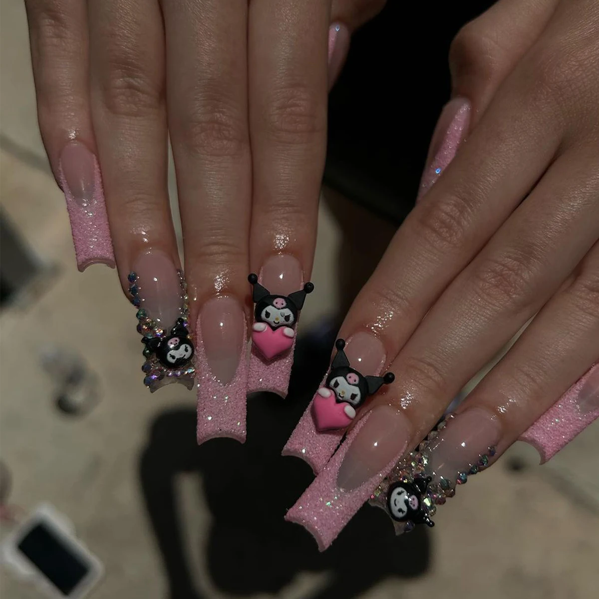 

24 Pieces Water Tube Shaped Fake Nails Pink Powder French 3D Black Kouromi Dressing Armor Set