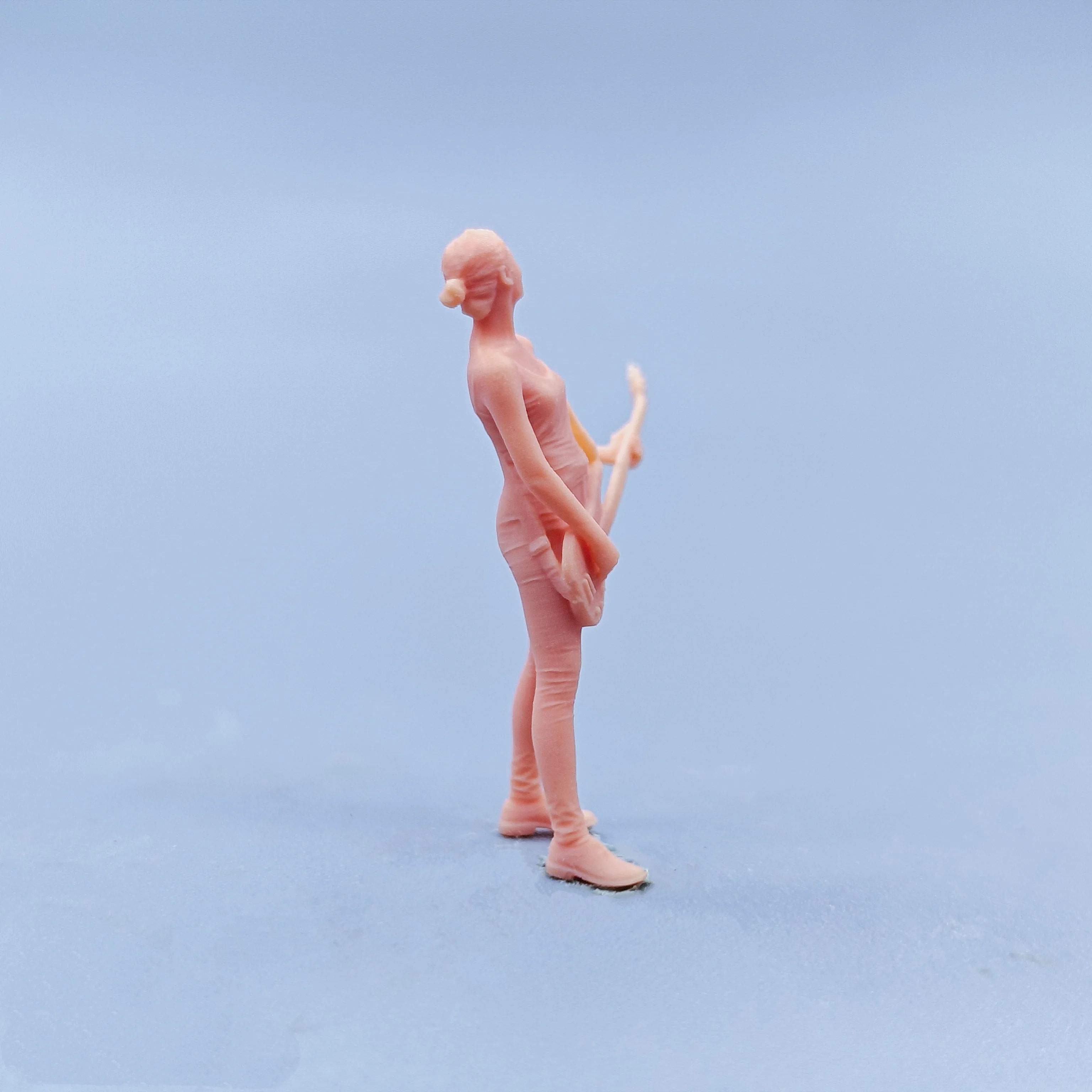 1/64 1/43 Figuren Maßstab Modell Harz Gitarre Mädchen Ungefärbte Miniaturen Diorama Handbemalt D506