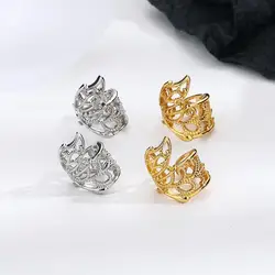 Pendientes de Piercing falso para mujer, pendiente de mariposa ahuecado, Clip de cartílago de hélice de Color dorado, joyería de oreja, venta al por mayor, KBE392, 1 unidad