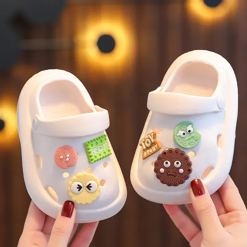 2026 Summer Children Girl Boy Mules Clogs Kids Summer Crock Candy Garden Beach Slippers Cave Hole Baby Shoes for Girls Boys view 3