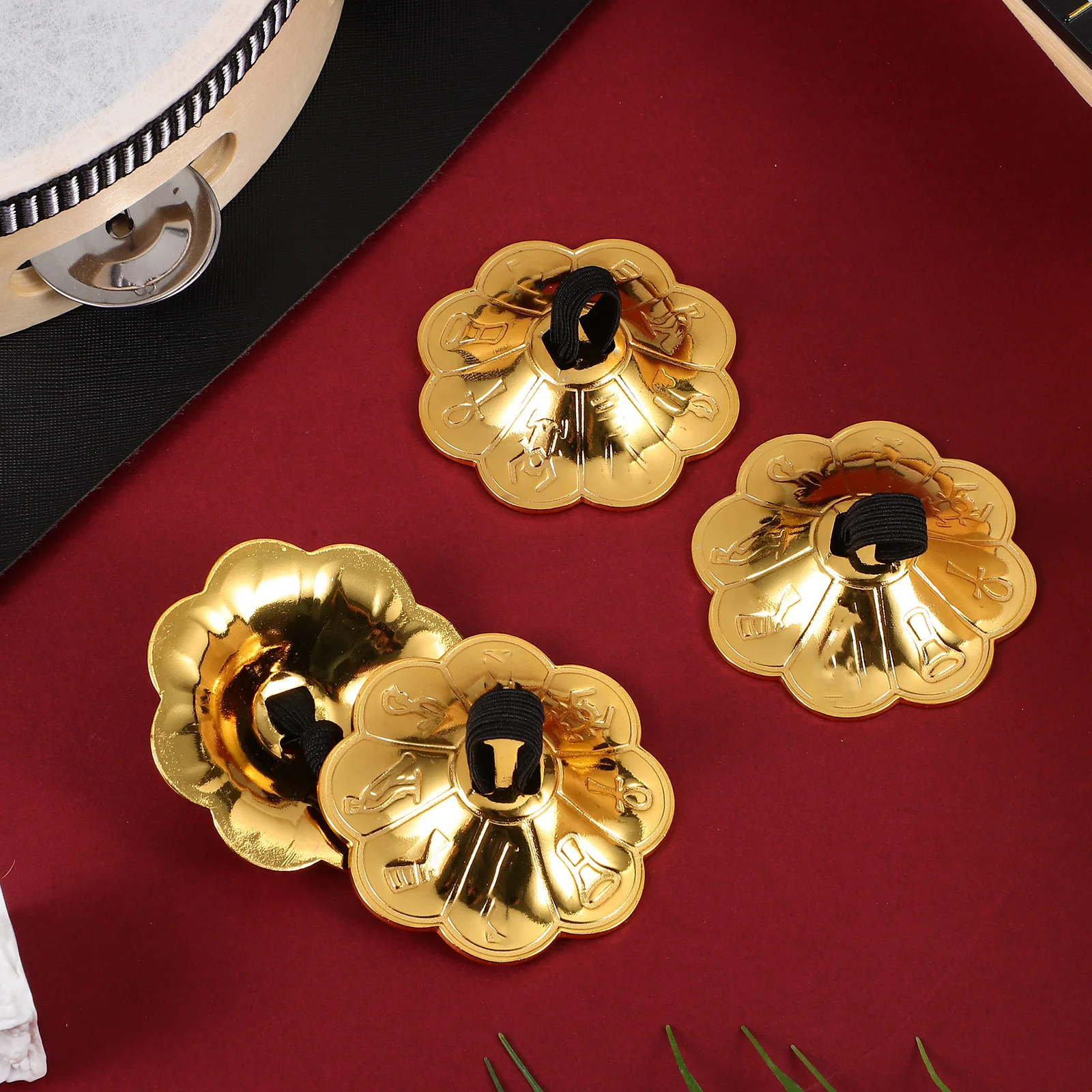 

Copper Finger Cymbals Premium Hand Percussion Lightweight Easy Grip Beautiful Sound for Belly Dance Music for Dancer