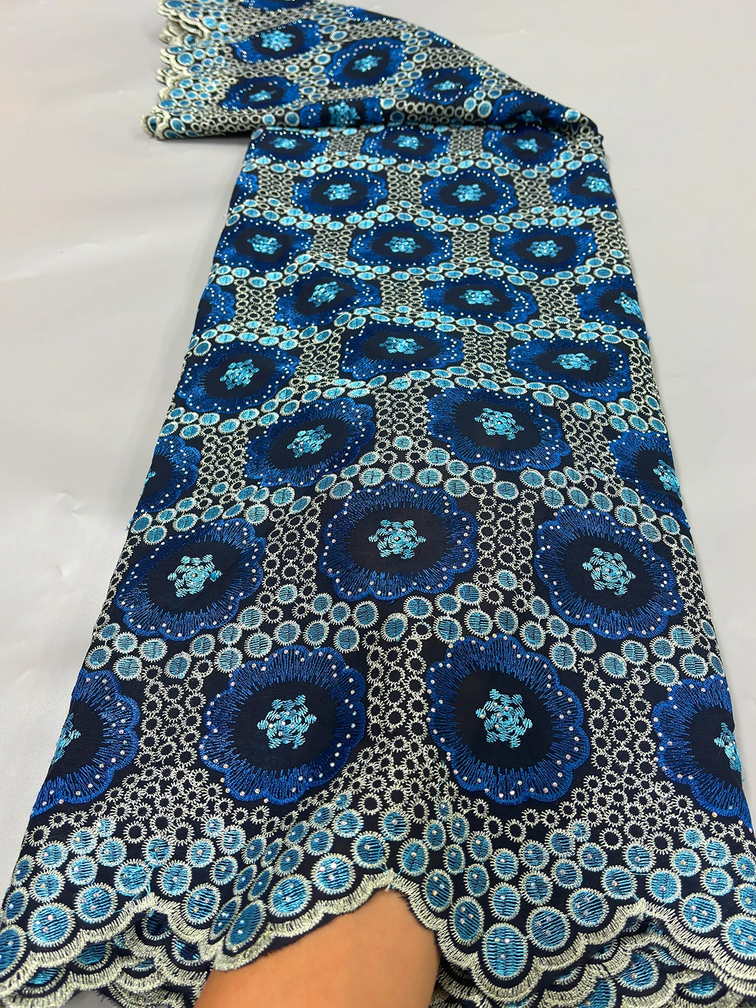 New Dubai Cotton Dry Lace Fabric 2024 High Quality Nigerian Voile Stones Fashion African Cotton Embroidery Lace Fabric For Dress