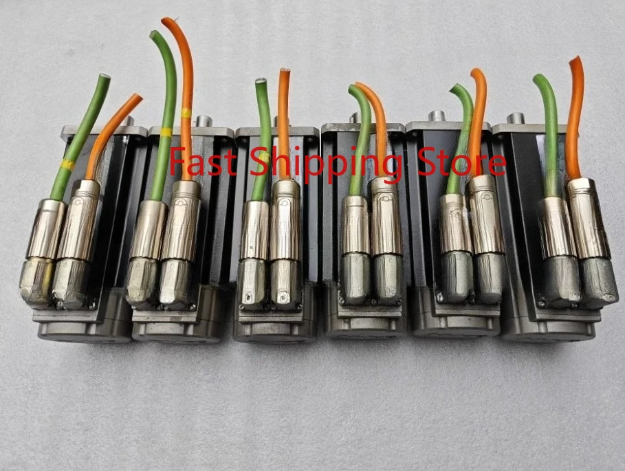 

089UDB305BAECA-SKIT В хорошем рабочем состоянии, с 3-месячной гарантией