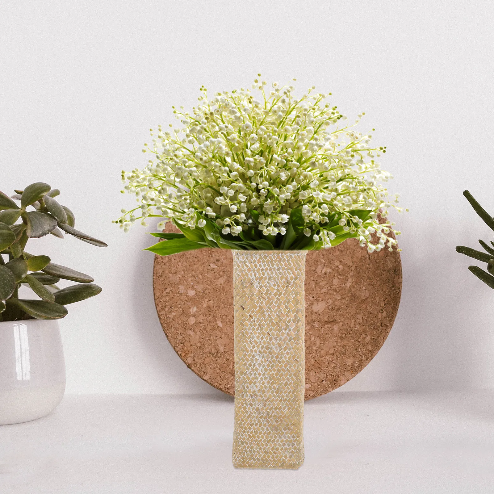 

Woven Seagrass Flower Vase Handmade Desktop Planter for Home Decoration Creative Vase for Dried Flowers Decorative