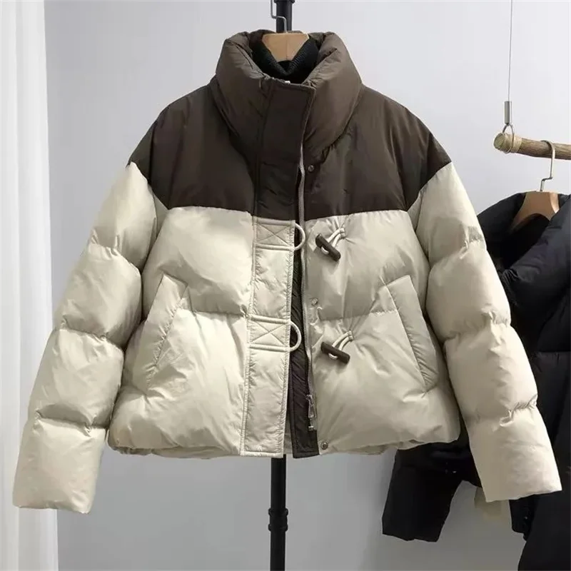 2024 neue Baumwolle gepolsterte Jacke koreanische Version Kontrast Daunen Baumwolle Mantel Horn Schnalle lose Mode Mantel Parkas Brot Jacken