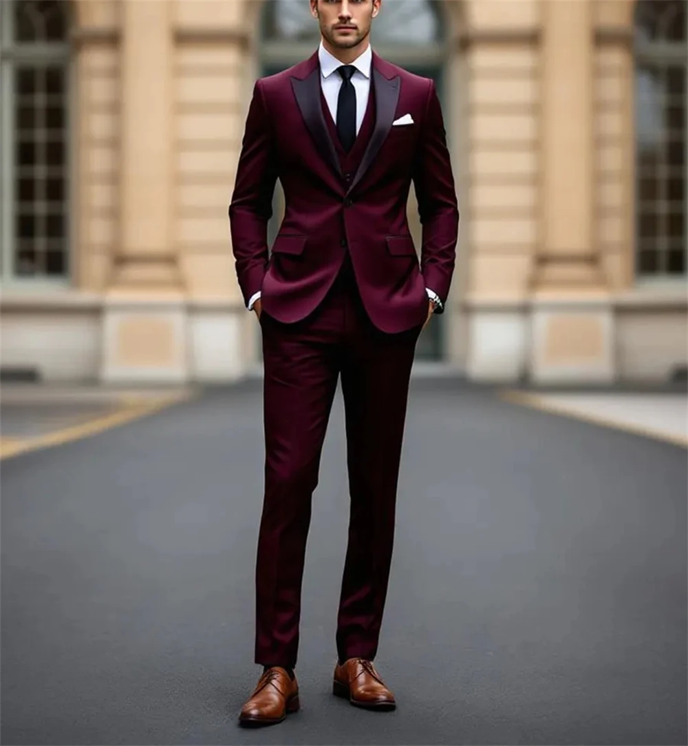

Fashion 2025 Men's Suits 3 Piece Party Business Office Wear Slim Fit Formal Suit Groomsmen Tuxedo (Jacket+Vest+Pants)
