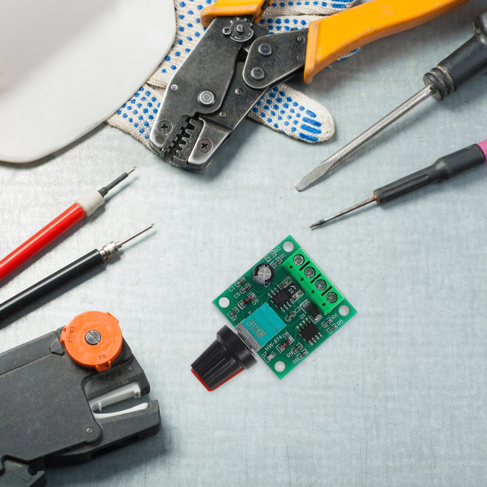 

Dc Motor Speed Controller Adjustable 18V-12V Pwm Module Self Recovery Fuse Low Voltage Motor Speed Control Regulator