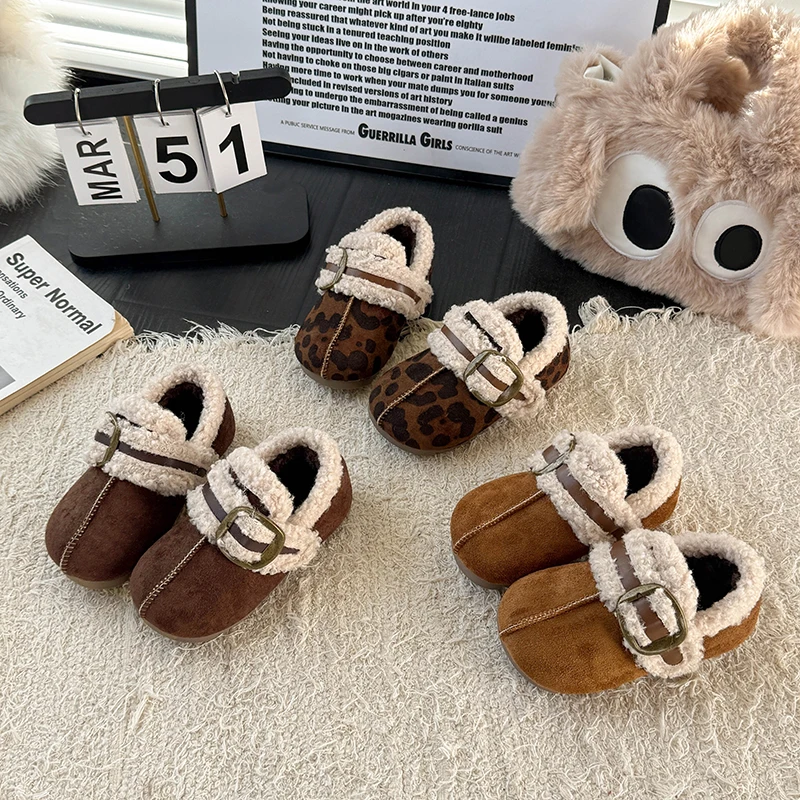 

2025 г., детская удобная хлопковая обувь с флисовой подкладкой, детская стильная обувь на плоской подошве для девочек, однотонная меховая обувь, зимняя повседневная обувь