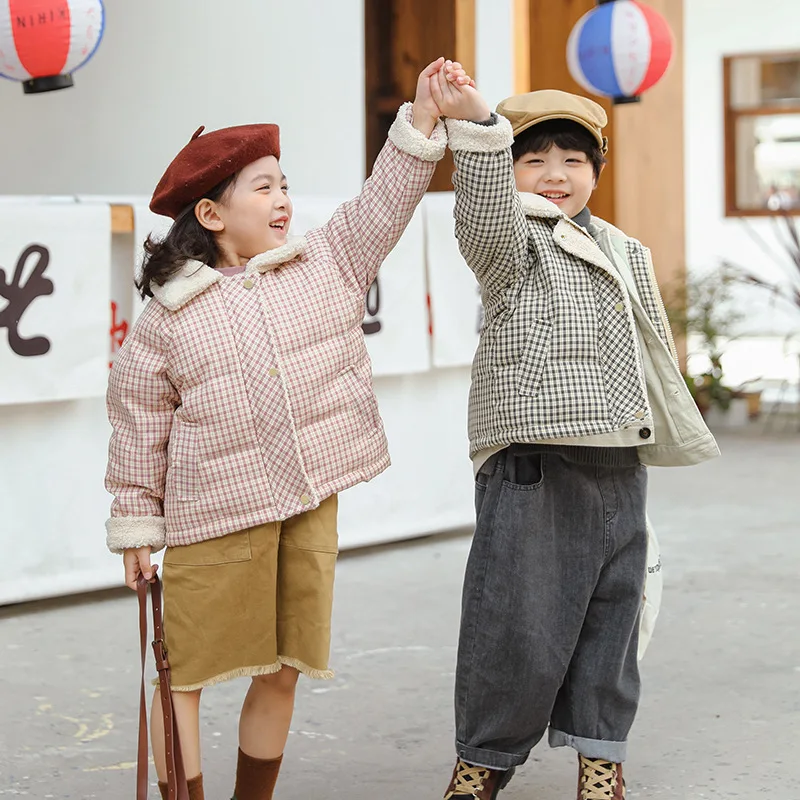 

Autumn and winter boys and girls wear thickened children's baby outing clothes