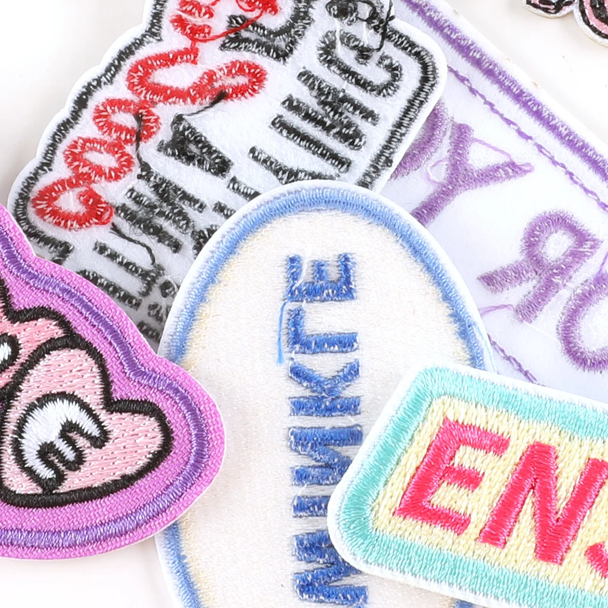 Letter Cute Small Iron On Patches For Clothes Embroidered Stickers Naszywka Diy Thermoadhesive Kids Baby Fabric Sewing Parches