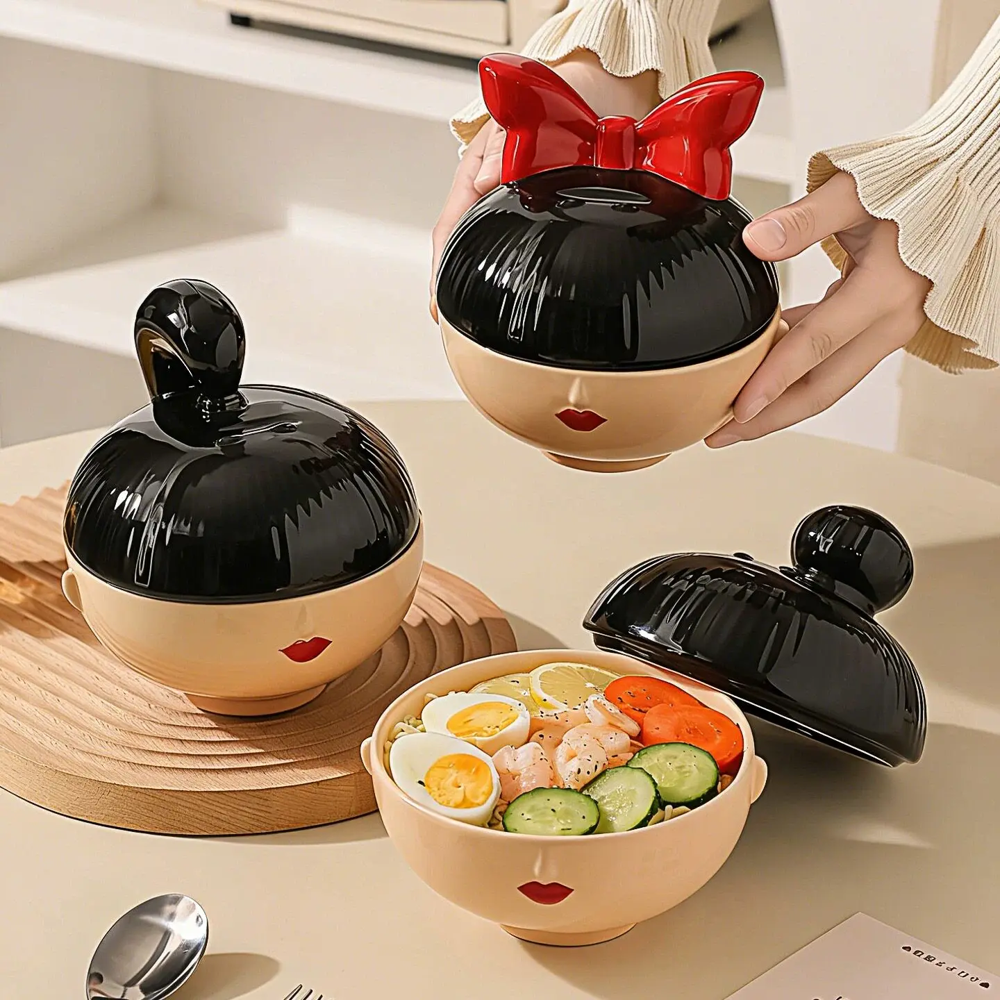 Creative Girl Ceramic Instant Noodle Bowl with Cover and Mobile Phone Bracket Microwave Office Student Dormitory Ceramic Bowl