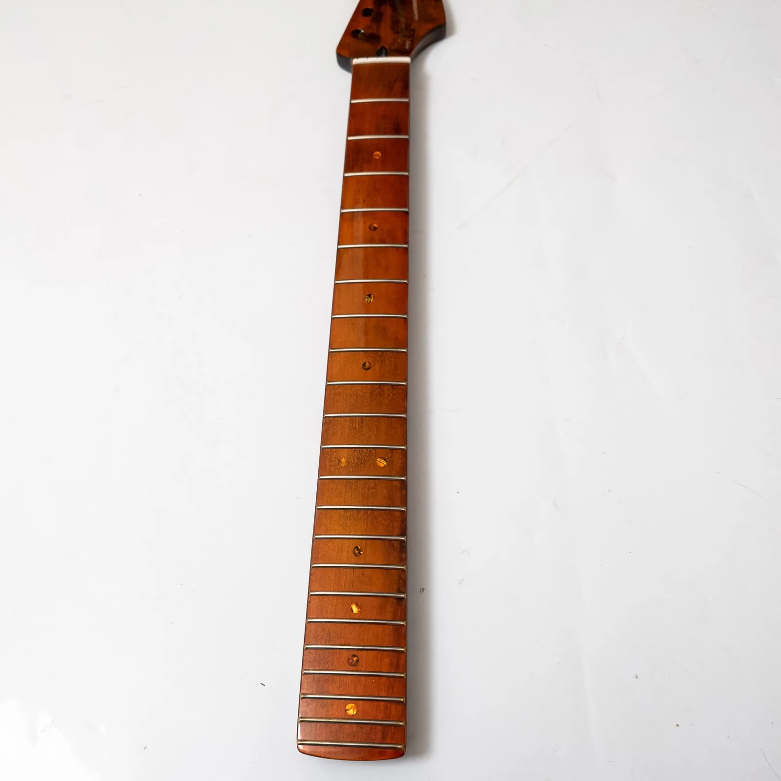 Gloss Maple Guitar Neck 25.5 Inch Maple Fingerboard 22 Medium Jumbo Frets Bone Nut