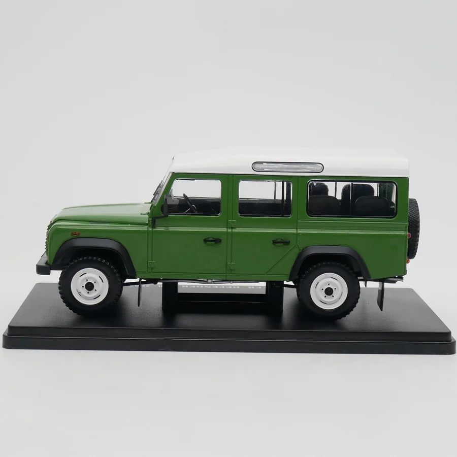 Ixo 1:24 Scale Diecast Alloy Land Rover Defender 110 2005 Toys Cars Model Classics Adult Collection Souvenir Gift Static Display