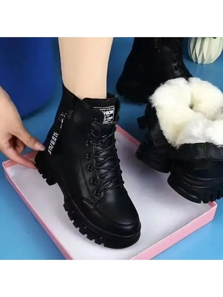 Chaussures décontractées à la mode pour femmes, bottines chaudes en velours noir assorties avec tout, en coton, baskets à plateforme, nouvelle collection hiver 2025