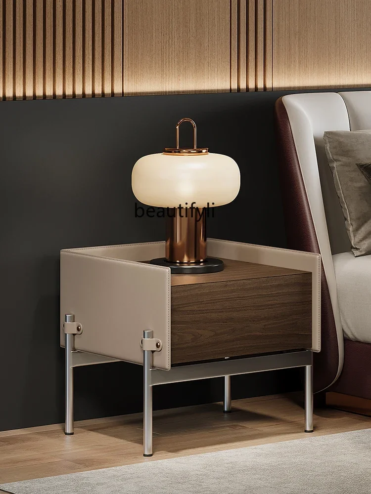 

Italian light luxury saddle leather solid wood bedside table modern minimalist bedside locker