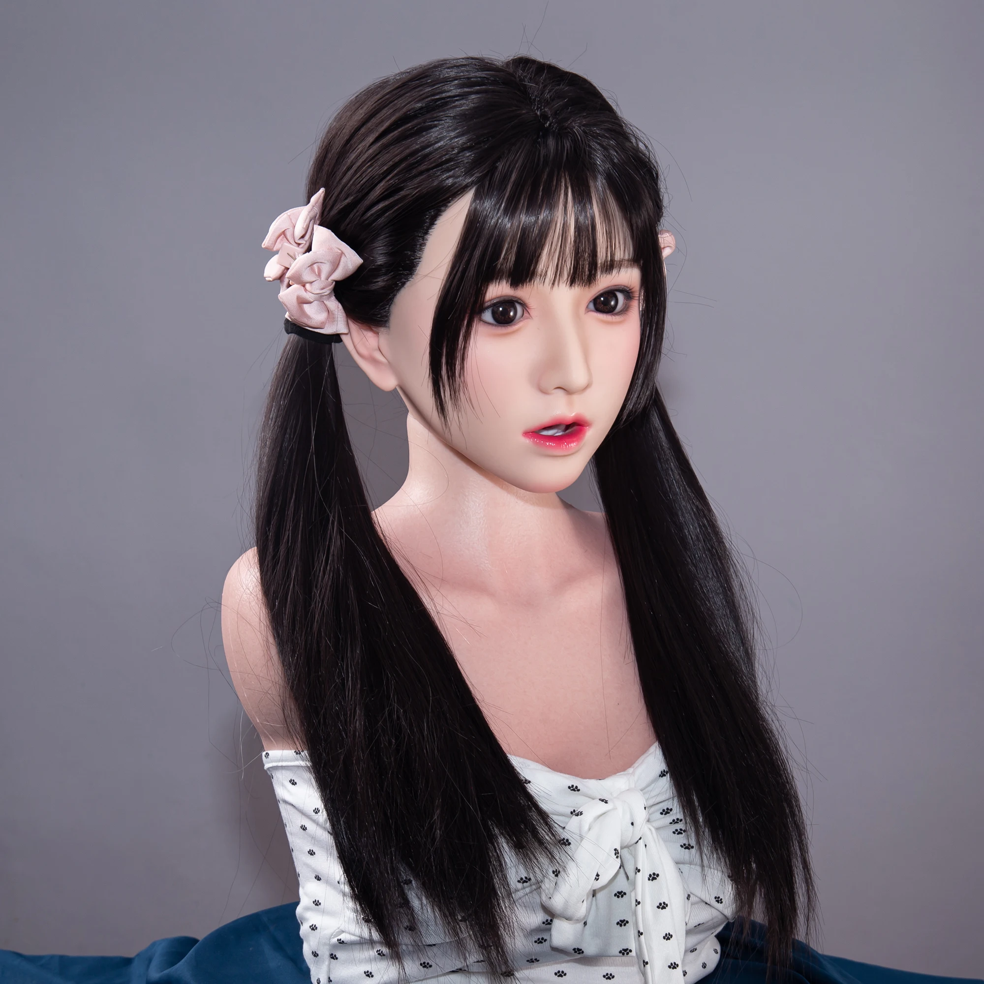 실리콘 소재로 제작된 여성 머리 모델의 1:1 복제품, 사실적인 피부 질감, 성인 남성용 장난감, 모발이 심어져 있음