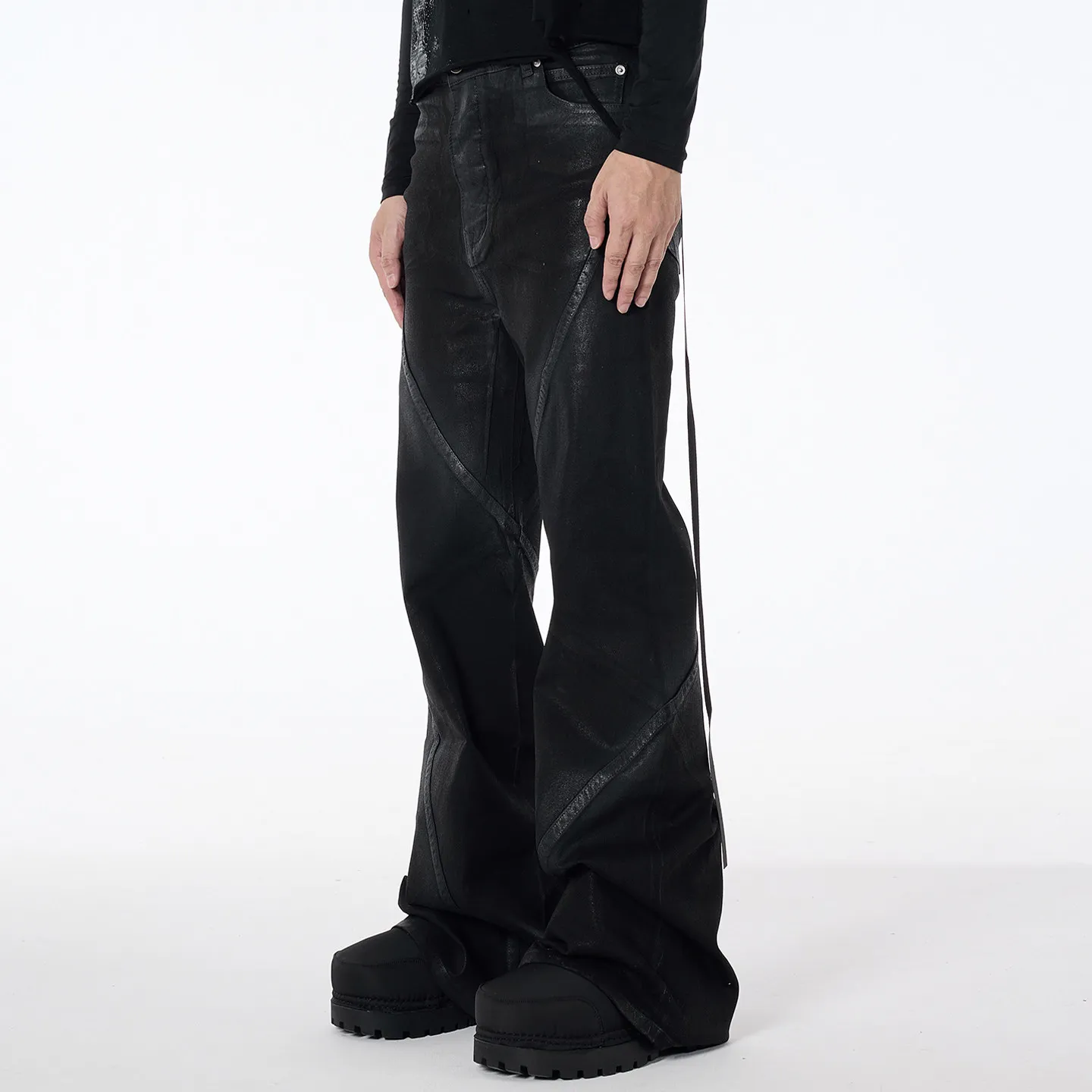 Fashion Retro Dark Spiral Stitching Brush Wax Coating Mop Ribbon Skinny Jeans Bell-Bottom Pants Men