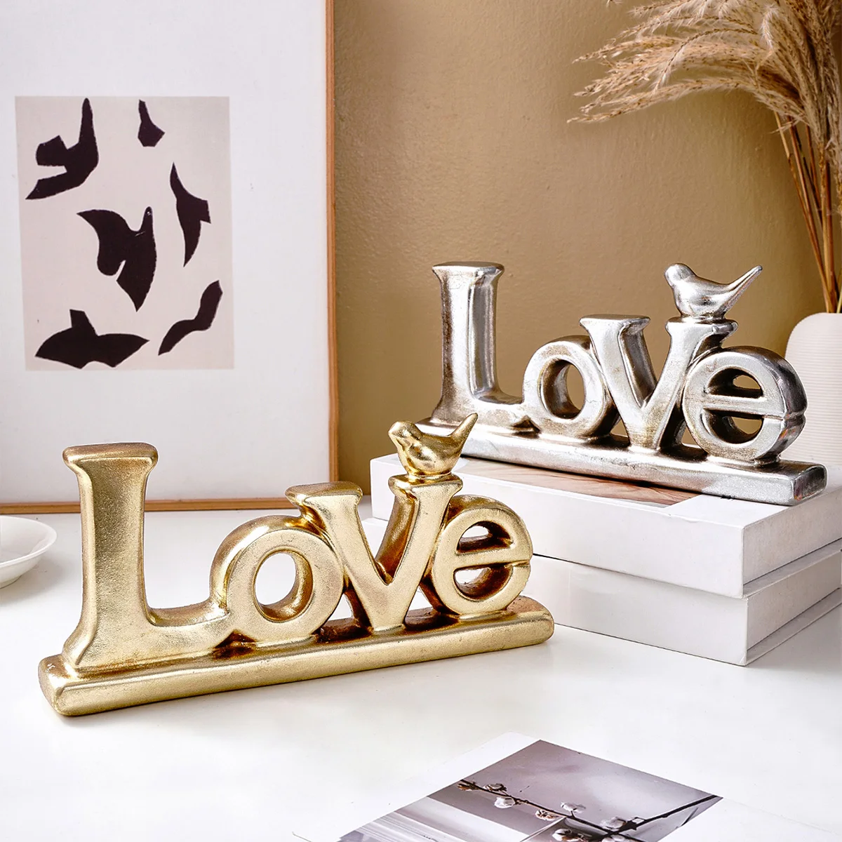 1PC, Made of Resin, with European Gold and Silver Foil LOVE Letter Decorative Home Item, Enhancing the Atmosphere of the Home