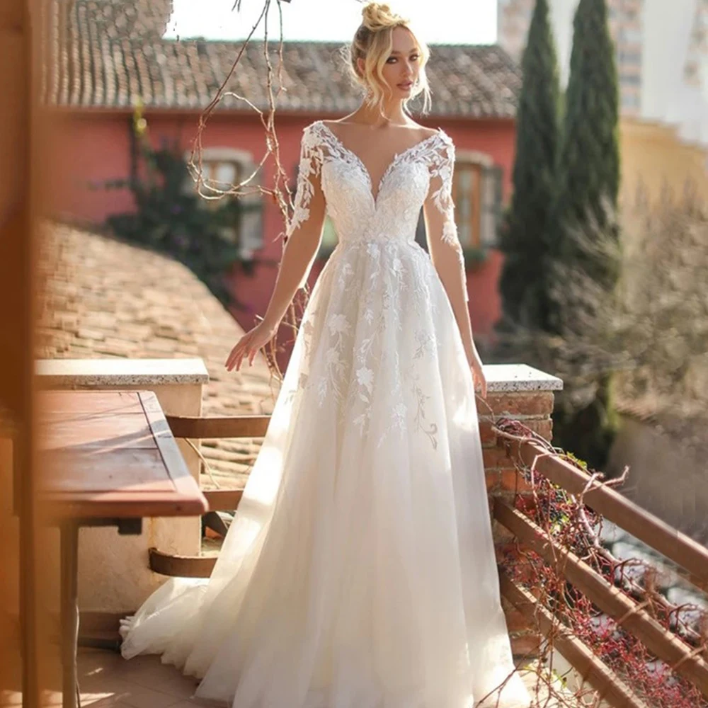 

Tulle Wedding Dress Three Quarter Illusion Applique Sexy Open Back and Deep V-Neck Bridal Floor Length A-Line Marriage Gowns