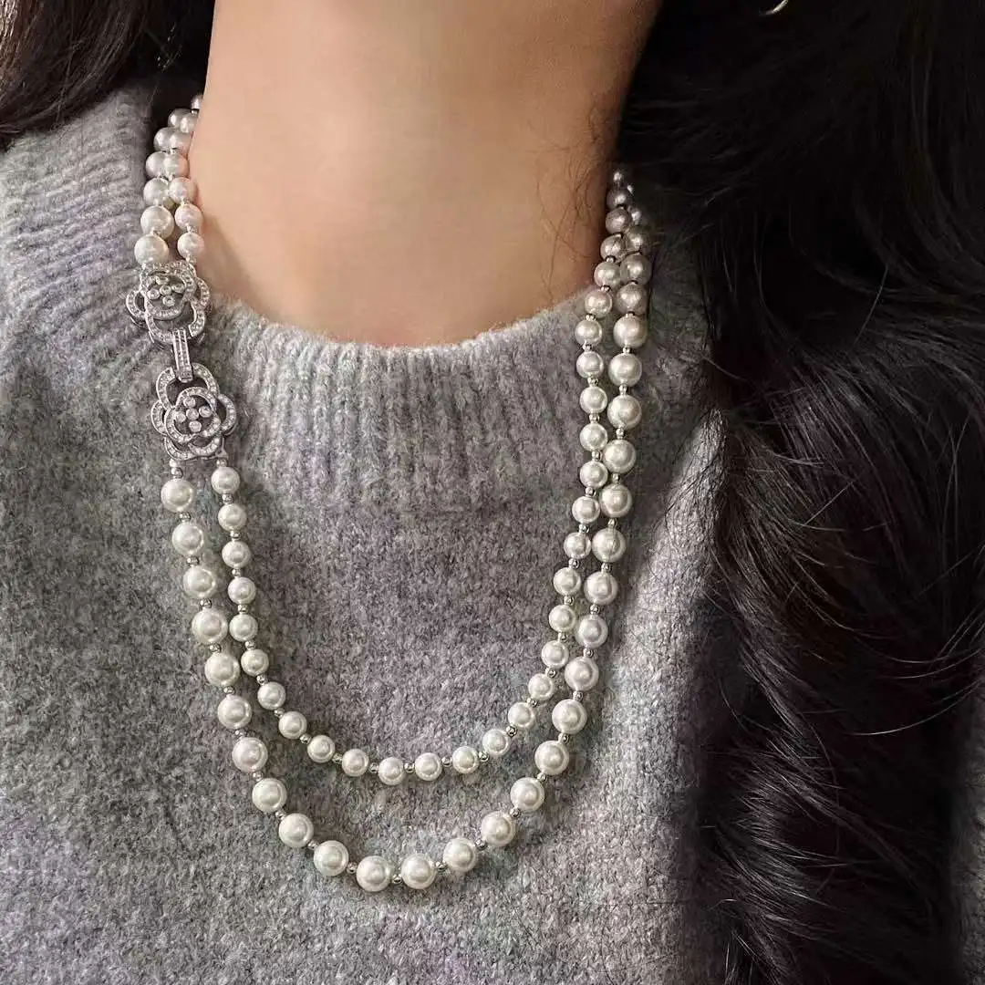 

New retro design white 8-10mm shell pearl collarbone chain necklace double layer sweater chain