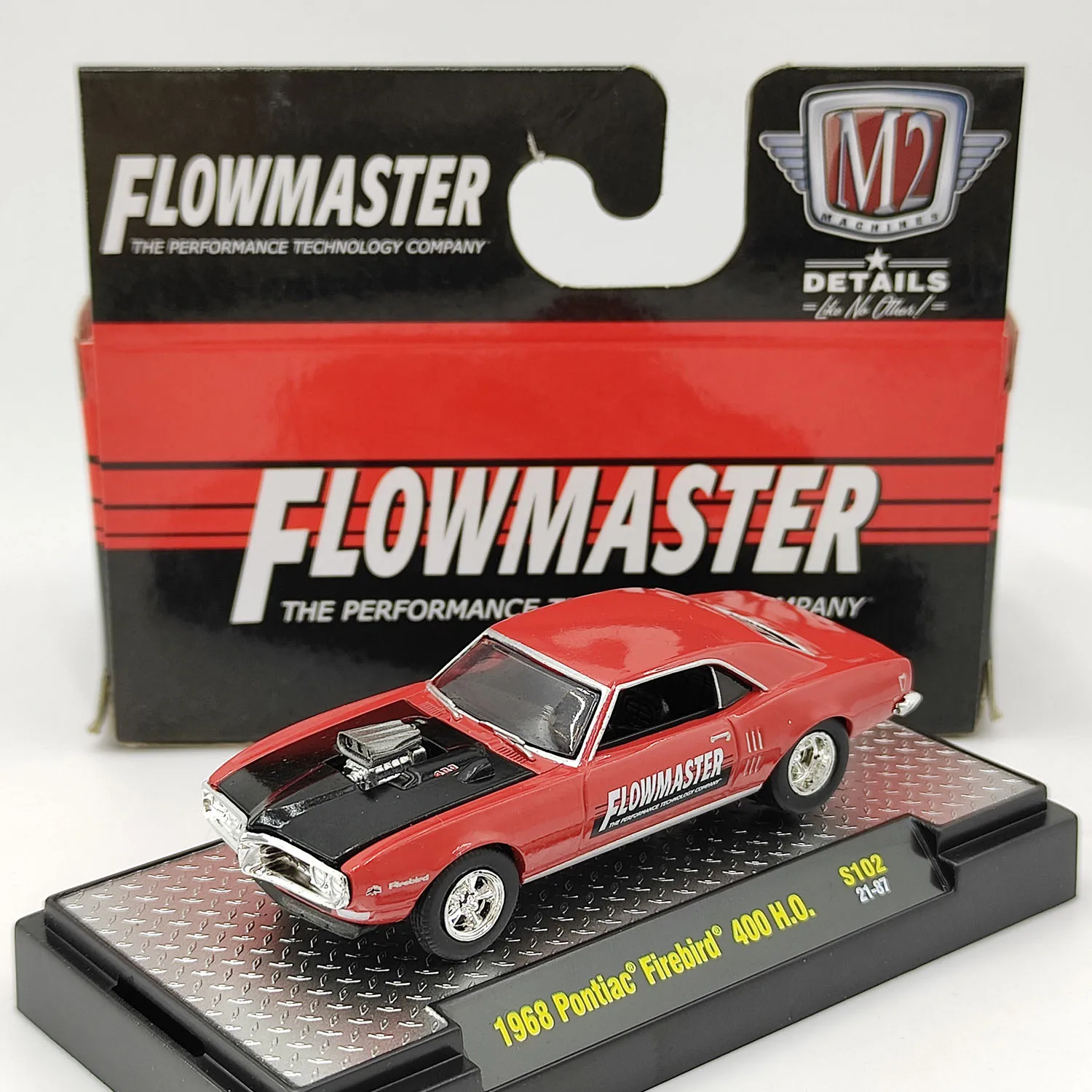 

M2 Machines 1:64 Scale Diecast Alloy 1968 Pontiac Firebird 400 H.O Toys Cars Model Classics Adult Gifts Souvenir Static Display