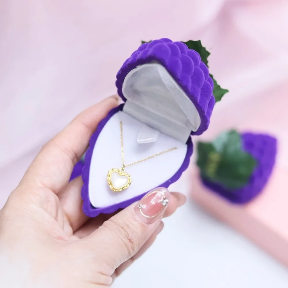 

Креативная флокированная шкатулка для украшений с защитой от ударов, в форме вишни, ананаса, винограда, клубники, персика, для колец и ожерелий, для предложения руки и сердца